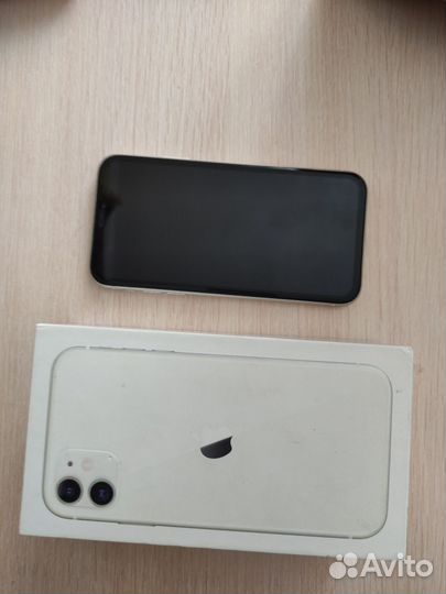 iPhone 11, 64 ГБ