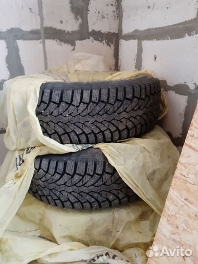 Formula Ice 215/65 R16