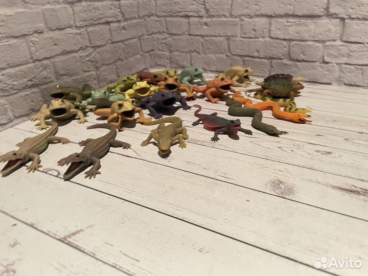 Резиновые игрушки животные