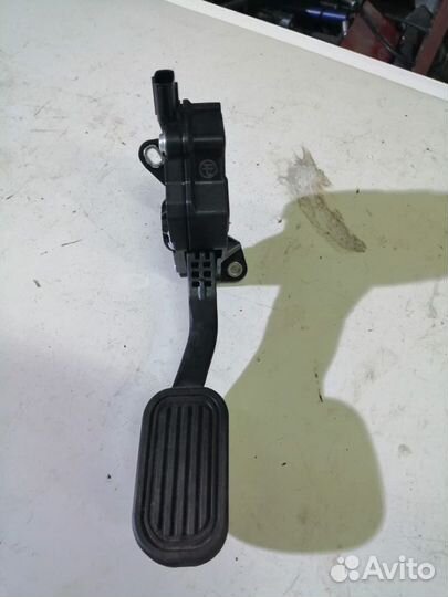 Toyota Prado 150 педаль газа