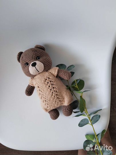 Вязаный Мишка в костюме, игрушки ручной работы