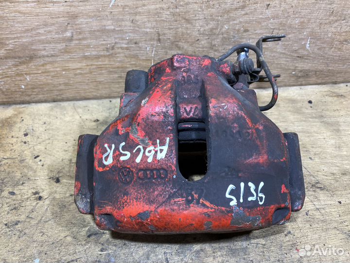 Суппорт передний правый Audi A6 C5 дорест S136