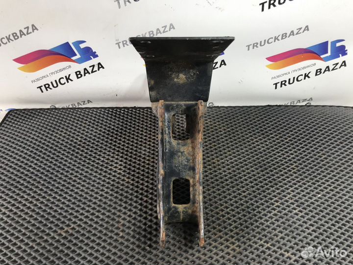 Кронштейн торсиона кабины Renault Magnum