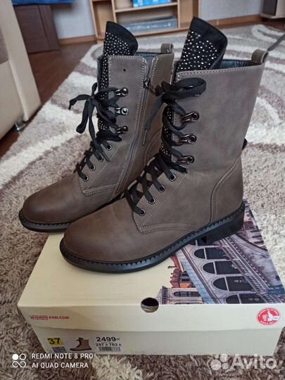 Женские ботинки