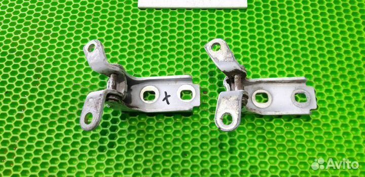Петля Двери передней Chevrolet Cruze