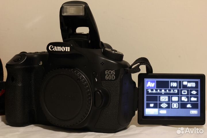 Зеркальный фотоаппарат Canon EOS 60D