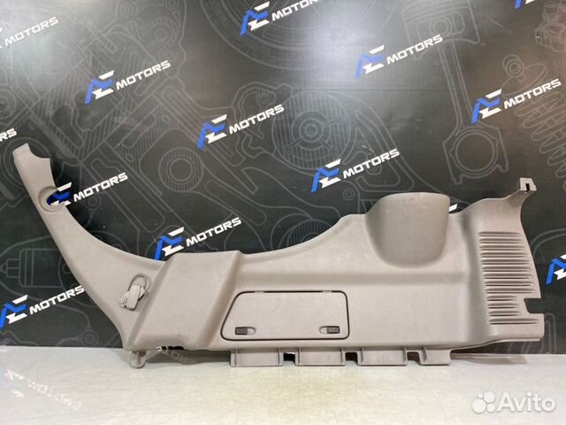 Обшивка багажника левая Chevrolet Trailblazer