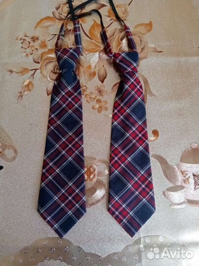 Галстук школьный и рубашка