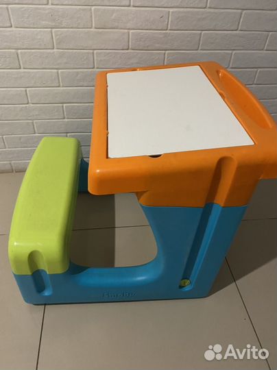 Детская парта со стулом