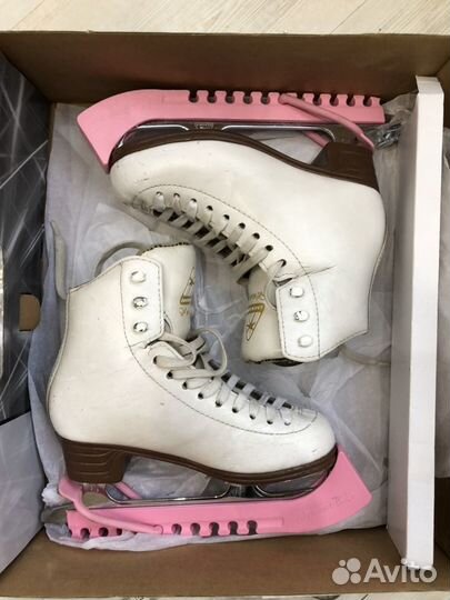 Коньки профессиональные