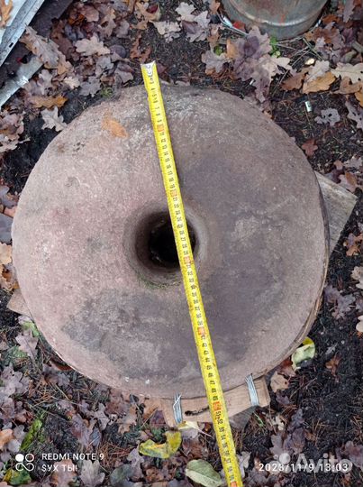 Каменные жернова