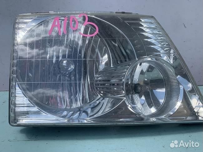 Фара правая ford explorer 4.6