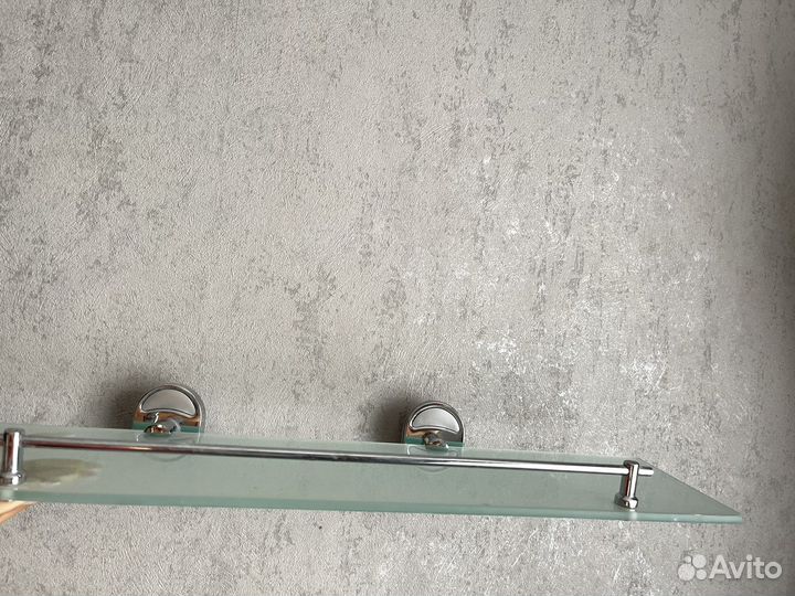 Полка навесная в ванную