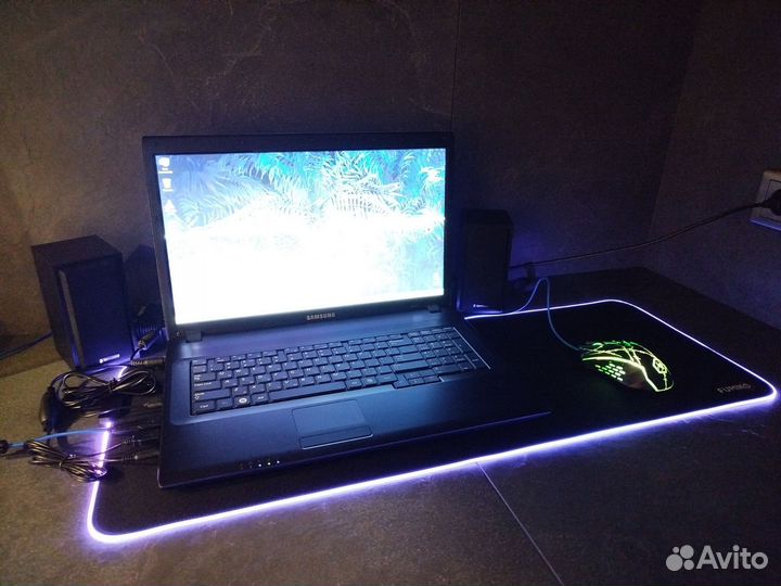 Ноутбук samsung