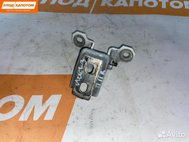 Петля двери передней правой Renault Megane 3