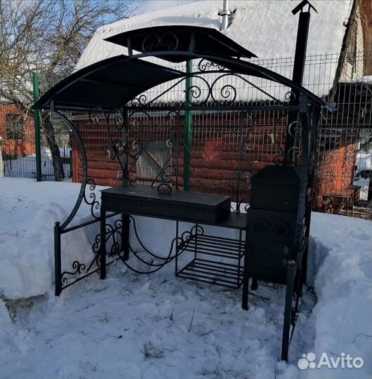 Кованые мангалы с крышей