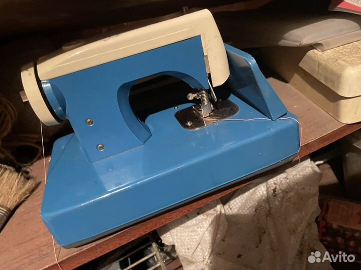 Швейная машинка детская СССР Ладушка