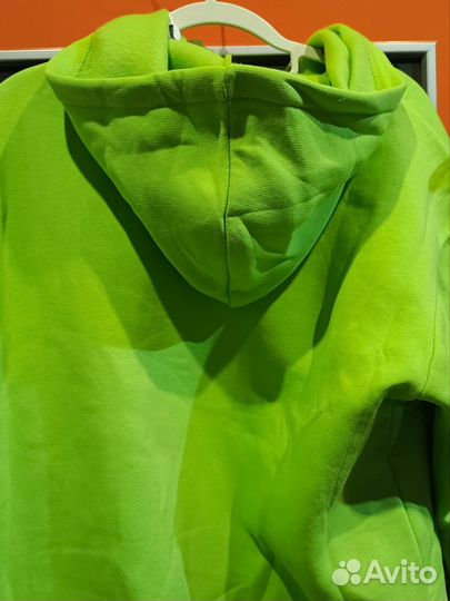 Костюм женский спортивный