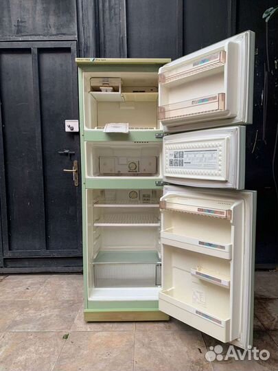 Холодильник Goldstar-270