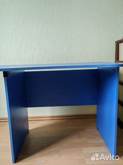 Письменный стол