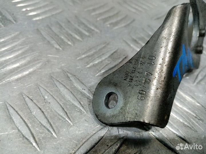Б/У Кронштейн троса кпп#001