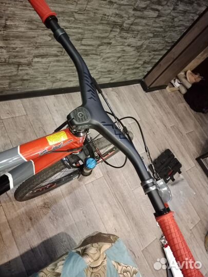 Велосипед горный,gt avalanche 0.0 вес 9 кг