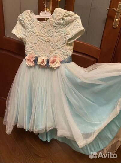 Праздничное платье для девочки Deloras