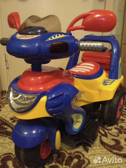 Детский электромобиль
