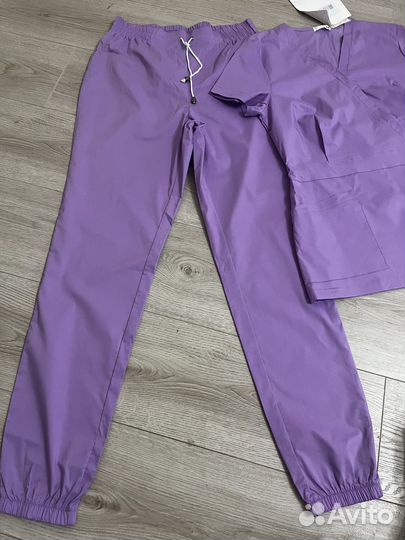 Медицинский костюм женский