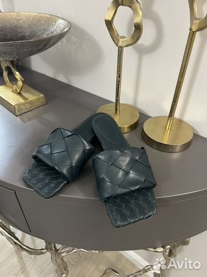 Шлепки bottega veneta