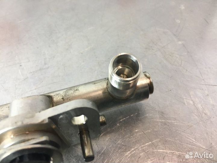 Топливная рампа Mercedes S-Class W221 M276 3.5I