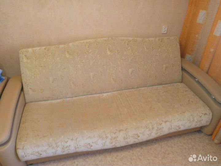 Диван с креслами