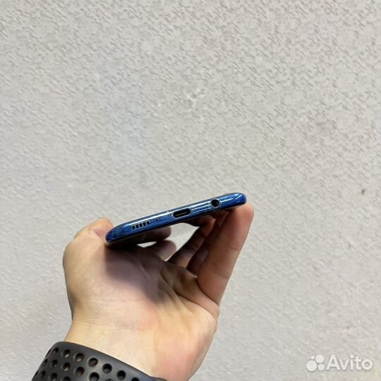 Samsung Galaxy A50, 4/64 ГБ