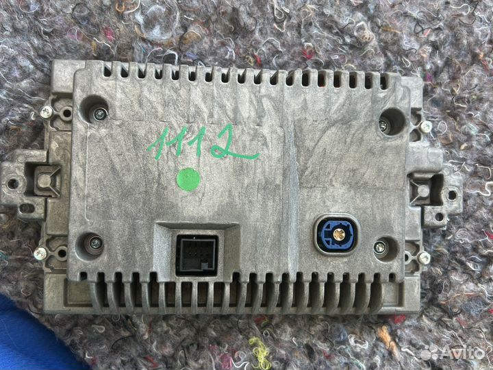 Монитор mercedes w204