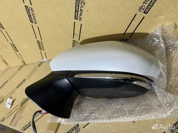 Зеркало левое Toyota Camry 70