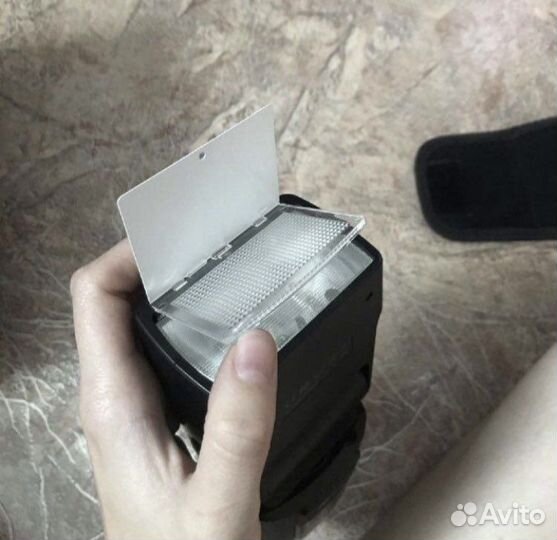 Вспышка для canon nissin di700