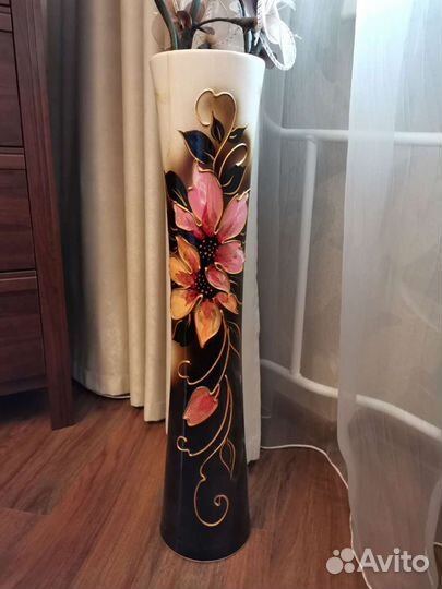 Ваза напольная с цветами