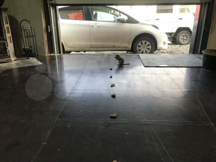 Гараж, > 30 м²