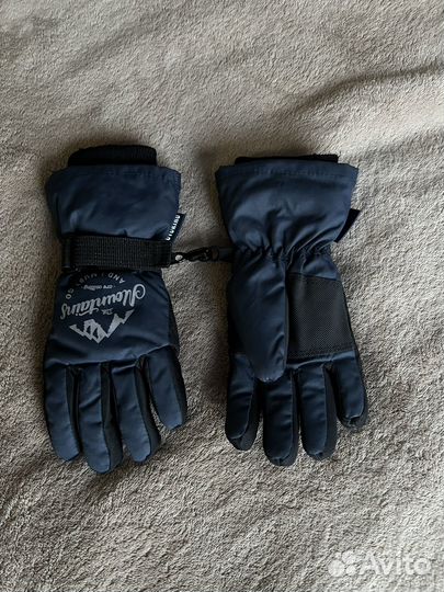 Горнолыжные перчатки