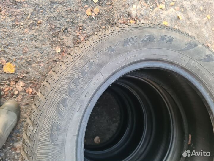 Goodyear Cargo Ultra Grip 215/65 R16