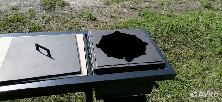 Мангал на стойке, печь для казана и большим столом