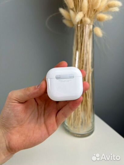 Новые AirPods 4 (2025) с шумоподавлением