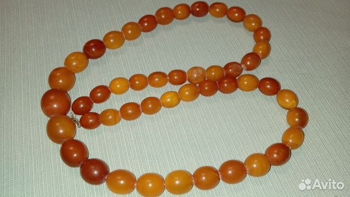 Янтарные старинные бусы янтарь желток пейзажный