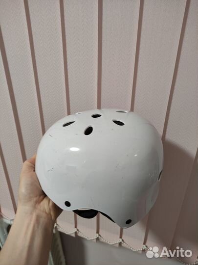Шлем защитный для роликов