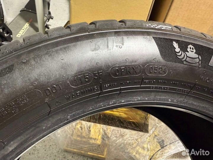 Michelin Pilot Sport 5 215/55 R17 98Y