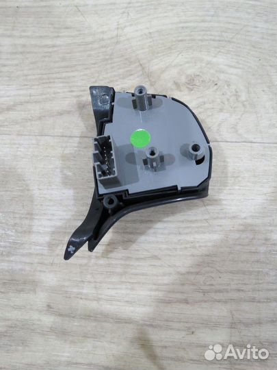 Кнопки руля Kia Rio 3