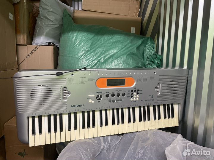 Синтезатор medeli m5