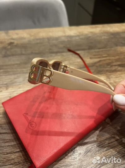 Солнцезащитные очки женские