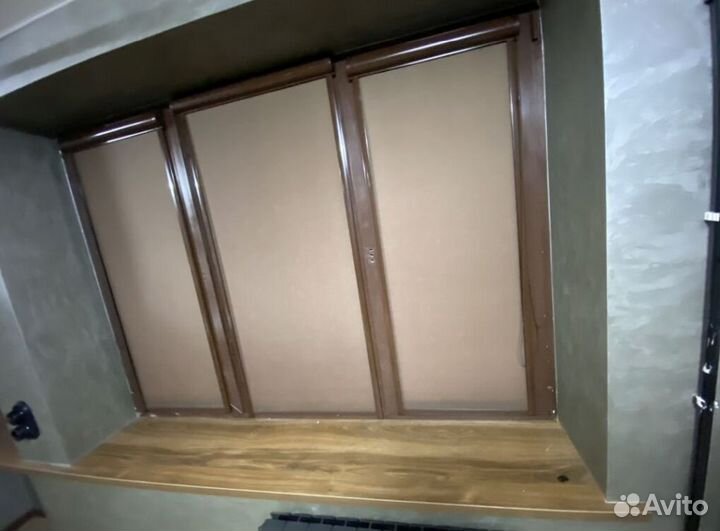 Рулонные шторы в коричневом коробе РКК-4135