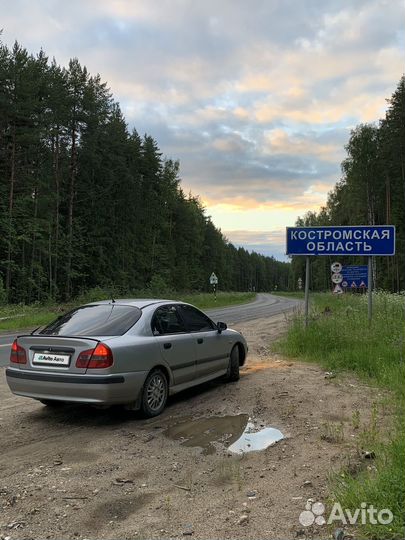 Mitsubishi Carisma 1.6 МТ, 2003, 302 000 км